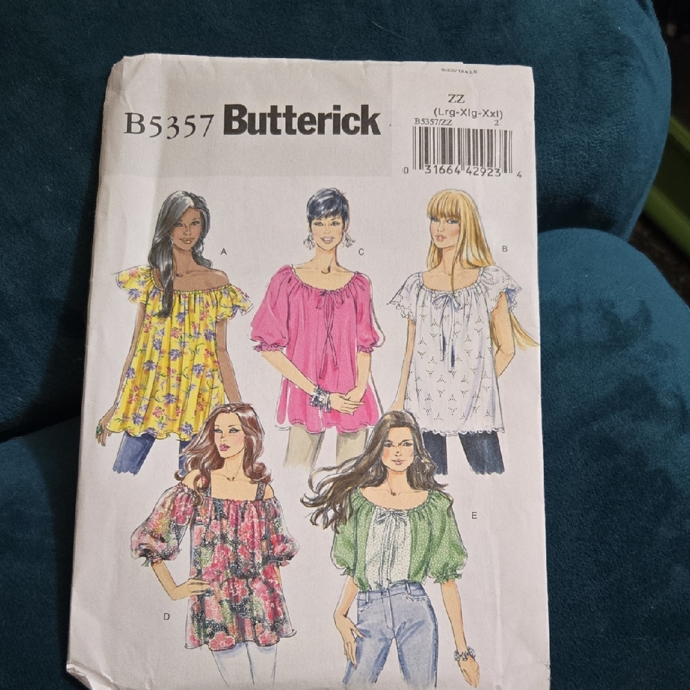 Butter Women's Floral Tops Pattern